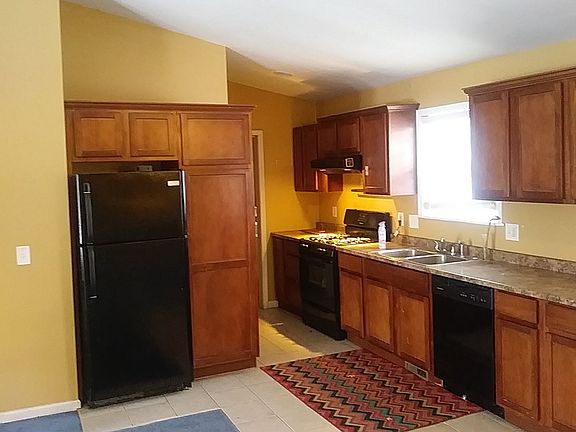 2nd image of 19391 Hilton Dr