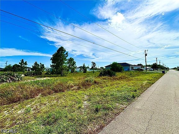 2nd image of 3215 32nd St SW