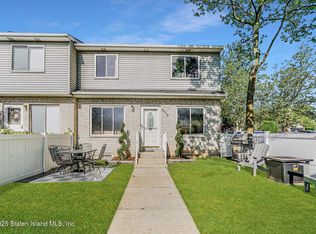 731D Ramona Ave, Staten Island, NY 10309