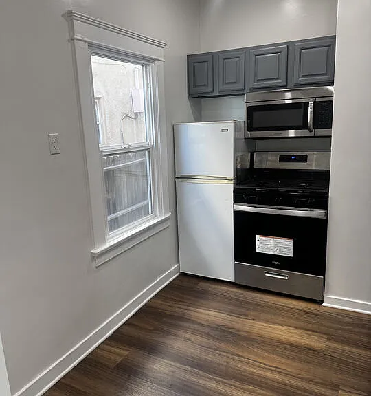 5347 Monroe St #2 — Photo 7