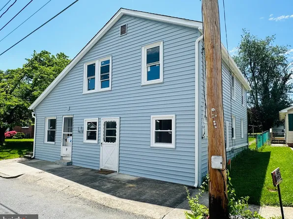9 E Poplar St, Funkstown, MD 21734