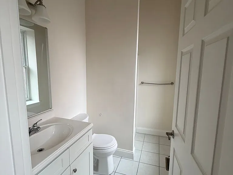 22 N George St — Photo 9