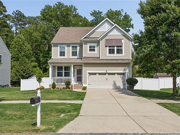 3rd image of 219 Dogwood Rd