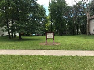 459 Pond View Ln, Bartlett, IL 60103