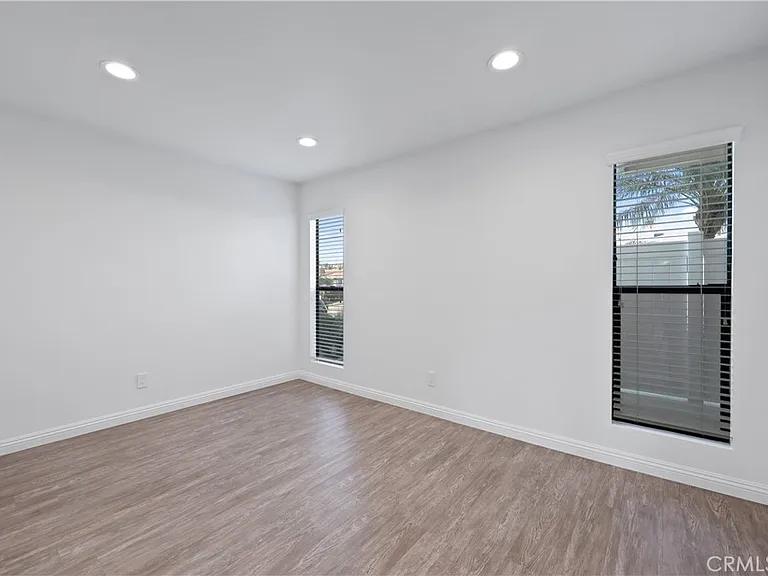 454 Seaward Rd — Photo 20