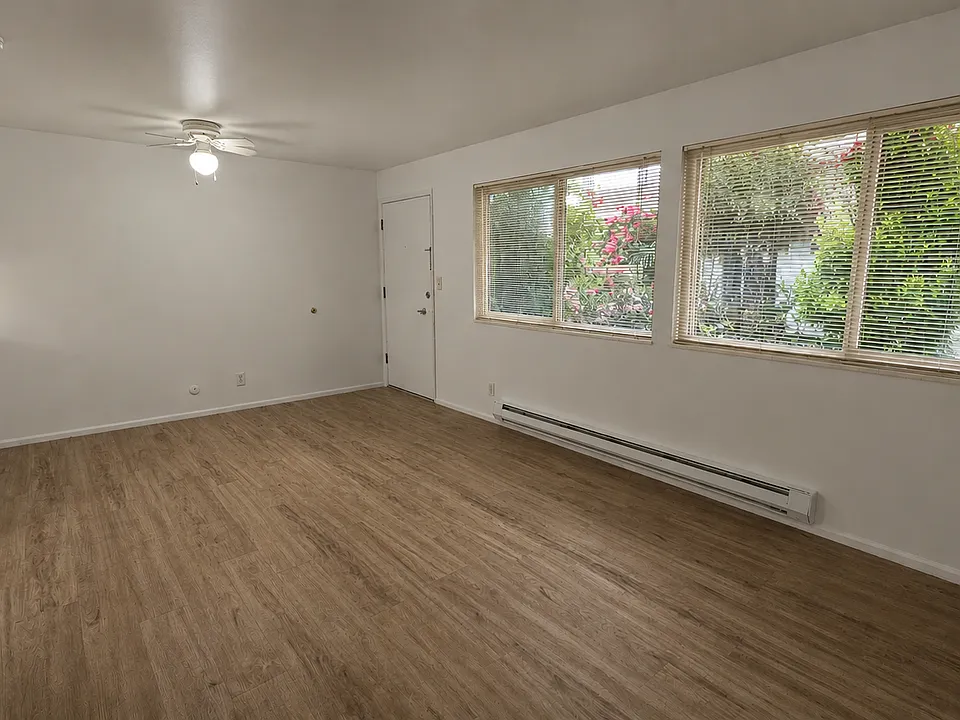 800 S Donovan St