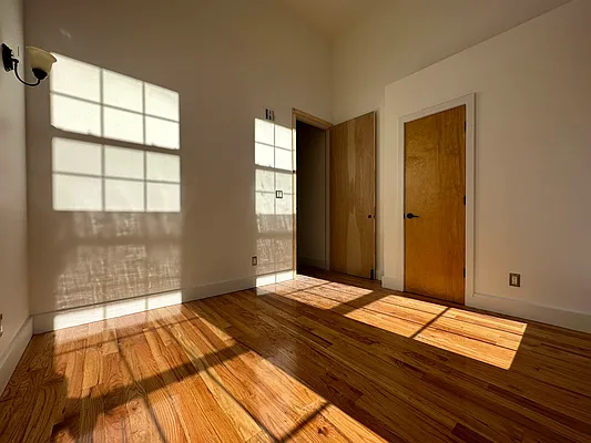 Rented by Doorway NYC, LLC | media 13