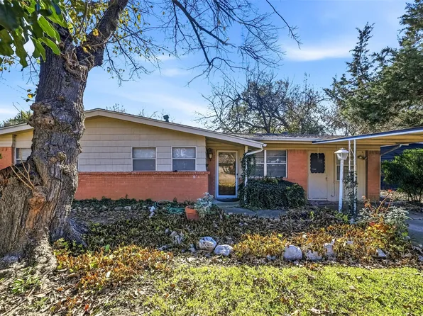 206 W Ridgewood Dr, Garland, TX 75041