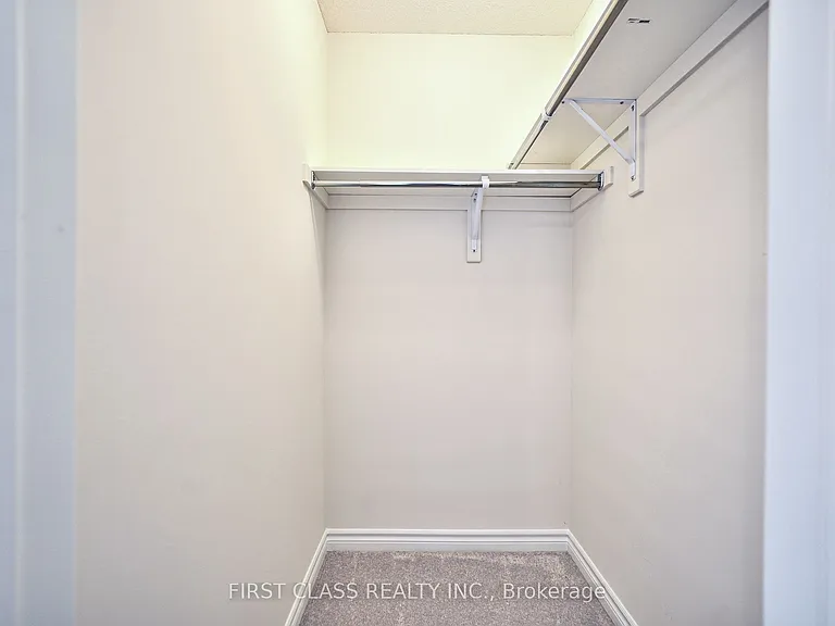 61 Kenneth Rogers Cres — Photo 30