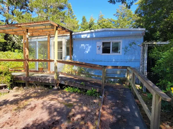 1600 Rhododendron Dr Space 24, Florence, OR 97439