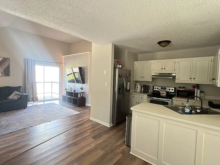 78 Grassmire Dr — Photo 3