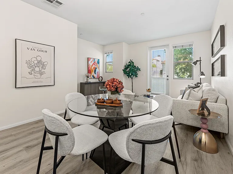 503 S Brea Blvd #18 — Photo 22