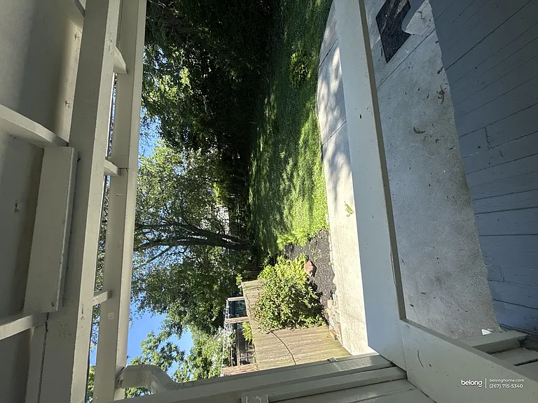 732 Buck Ln — Photo 1