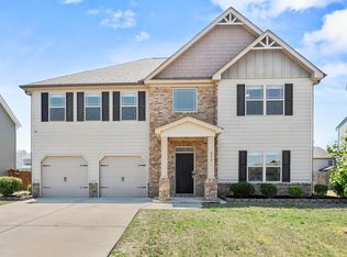 558 Sterling Ponds Dr, Blythewood, SC 29016