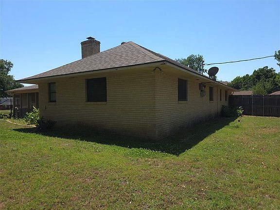 5th image of 3116 Eton Ave