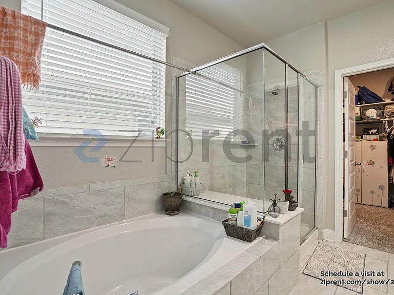 6611 Gentry Farm — Photo 9