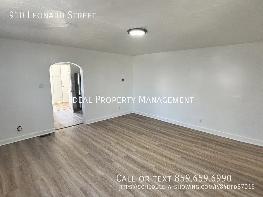 2 bed, $1,100 — Photo 3