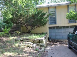 19413 E 5th Ct, Independence, MO 64056
