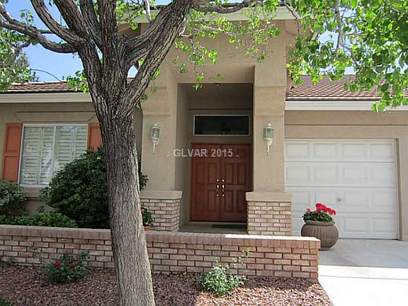 3rd image of 8705 Vista Royale Ct