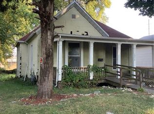 1956 E North St, Decatur, IL 62521