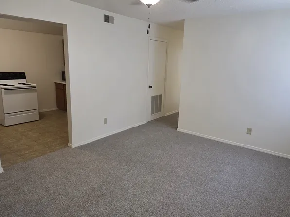 612 S Walnut St #7, Ogden, KS 66517