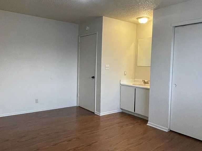 1295 Downard Ln — Photo 22