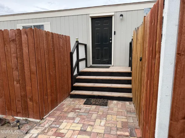 3702 Ardmore St, Silver Springs, NV 89429