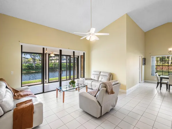 8328 Waterline Drive #105, Boynton Beach, FL 33472