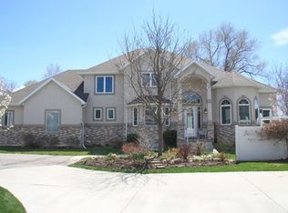 2096 E Country Pine Cv, Holladay, UT 84117