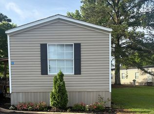 1100 Stonegate Dr #132, Auburn, AL 36832