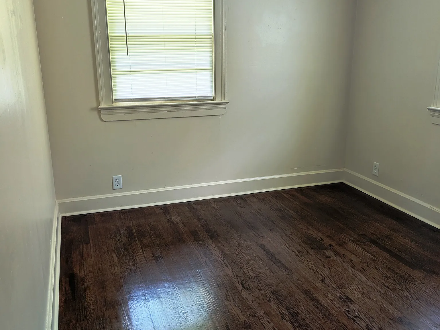2 bed, $975 — Photo 4