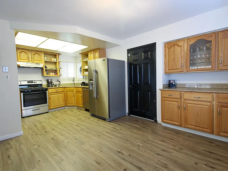 3524 Huntsman Dr — Photo 3