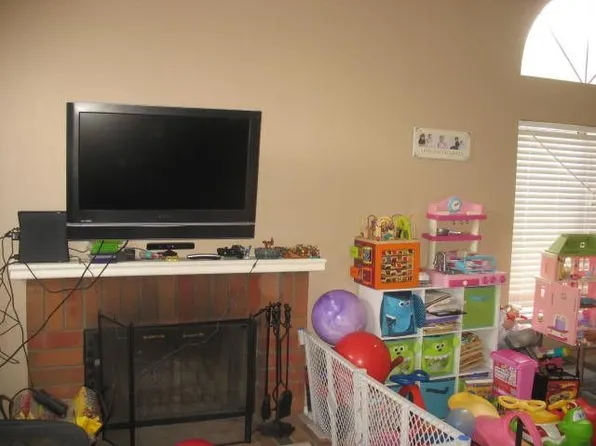 24716 Freeport Dr, Moreno Valley, CA 92551