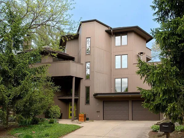 21 Foxboro Circle, Madison, WI 53717