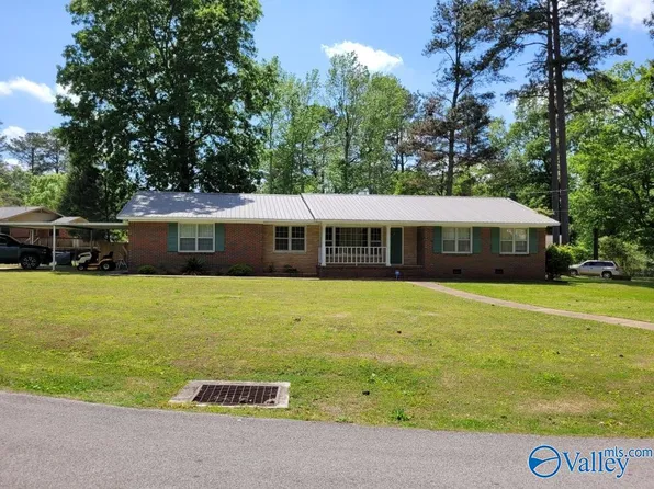 238 Brookwood Cir NE, Arab, AL 35016