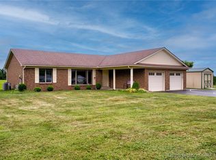2209 Perry Crossing Rd, Sellersburg, IN 47172