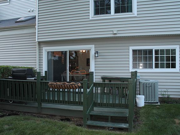 4th image of 1617 College Green Dr