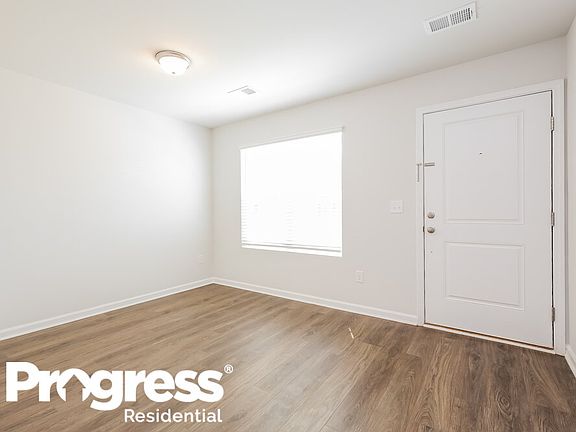 4th image of 1120 Langston Dr