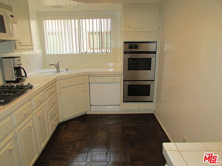 1850 Midvale Ave #7 — Photo 11