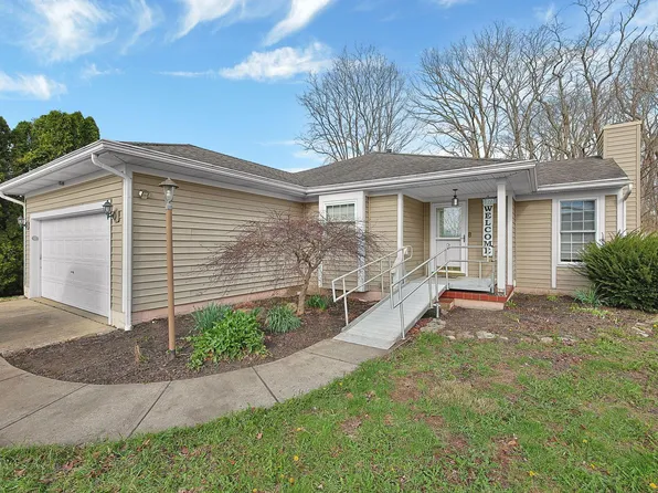 1177 Coventry Cir, Lancaster, OH 43130