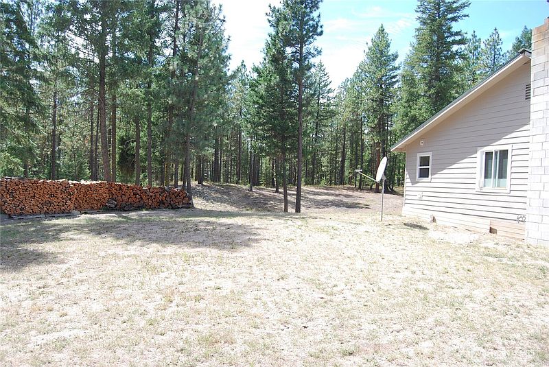 3rd image of 31 Summit Lake Rd