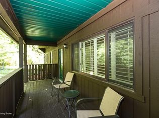 2005 Fox Trail Dr, La Grange, KY 40031