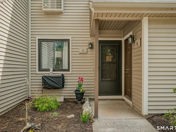 371 Emmett Street #5, Bristol, CT 06010