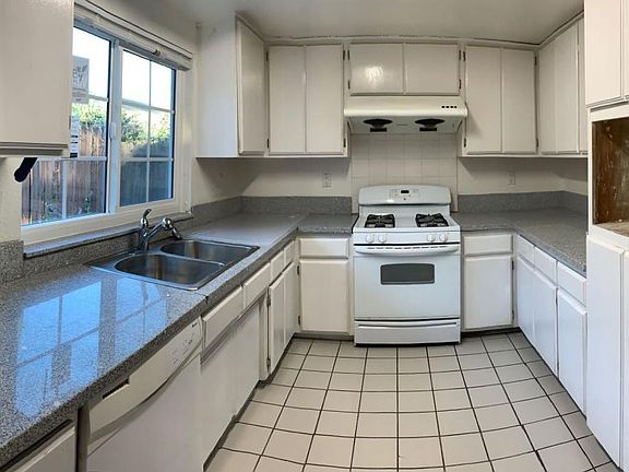 4th image of 5215 Farago Ave APT C