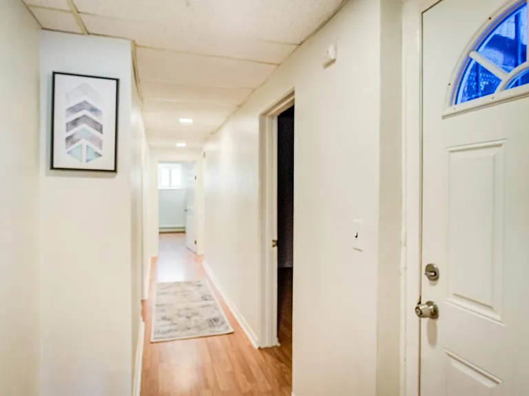 1834 E 101st St #5 — Photo 8