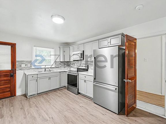 2nd image of 409 Park Ave