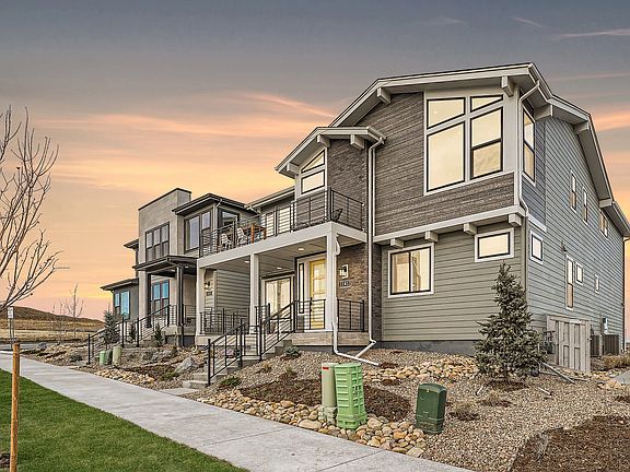 Eliot Model Exterior