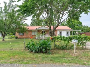 406 Hamilton St, Poteau, OK 74953