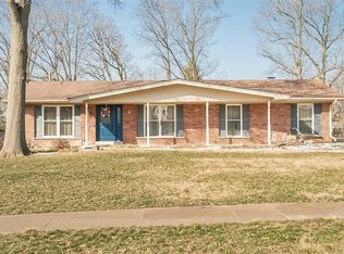 1009 Cla Terrace Ri Dr, Ballwin, MO 63011