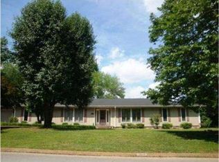 409 Valleybrook Rd, Hixson, TN 37343